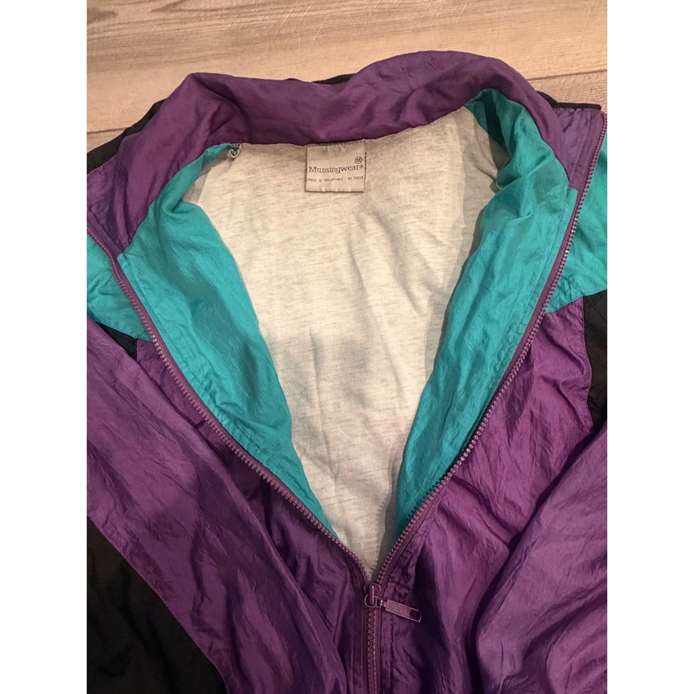 Vintage Munsingwear Colorblock Windbreaker Jacket Purple Teal Black Mens Medium - Picture 2 of 9